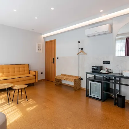 Aparthotel Parea *